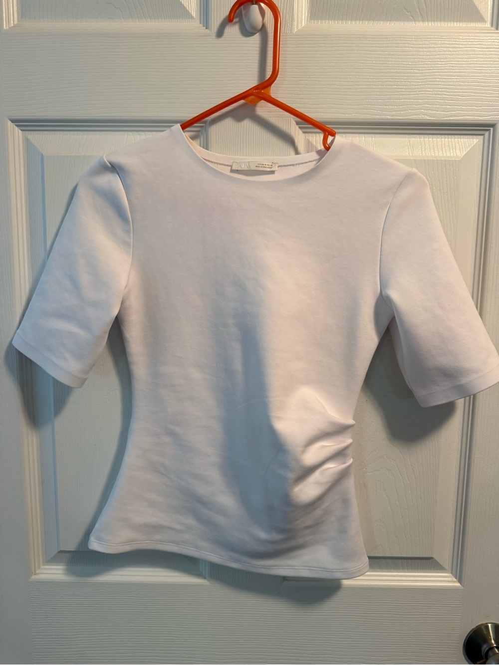 NWOT Zara Women’s White Short-Sleeve Crewneck Top